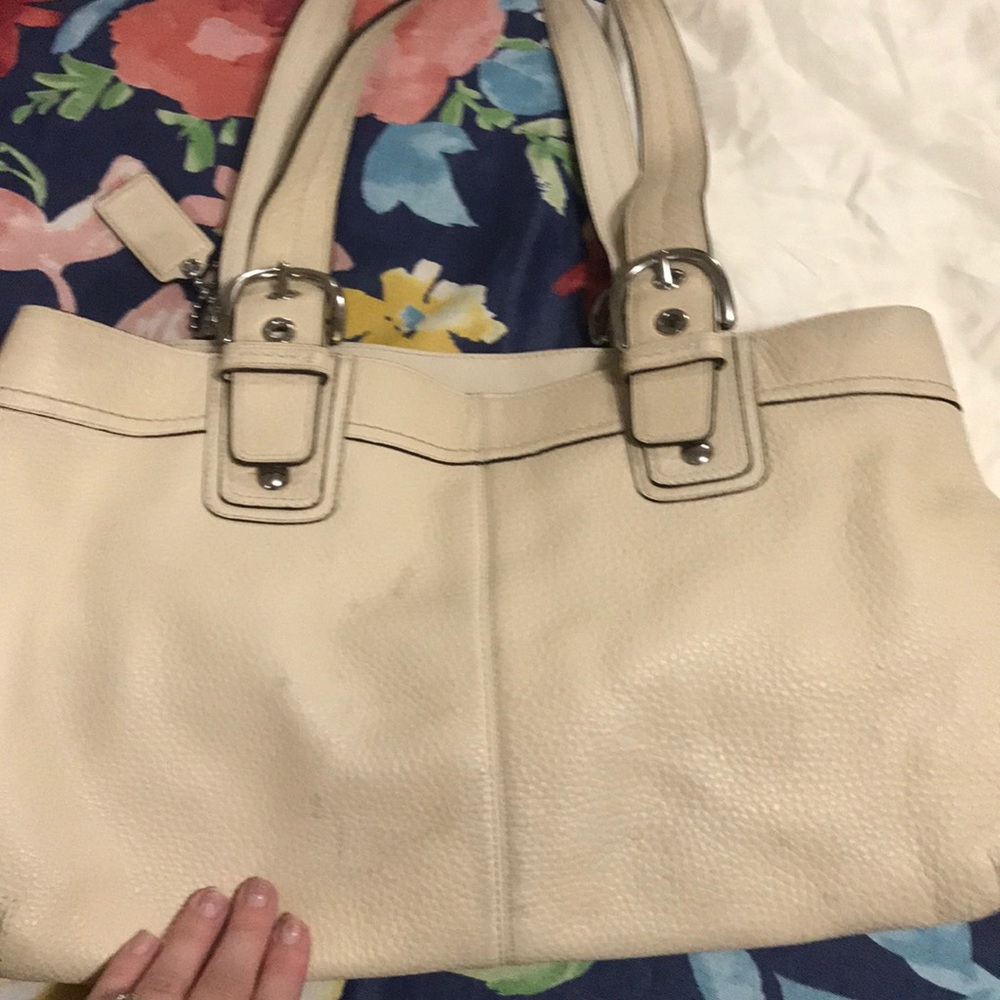 Coach purse - Picture 2 of 7